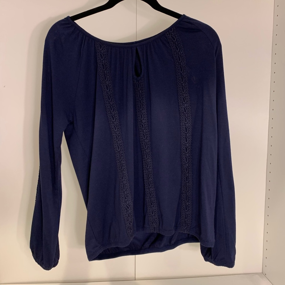 Navy top